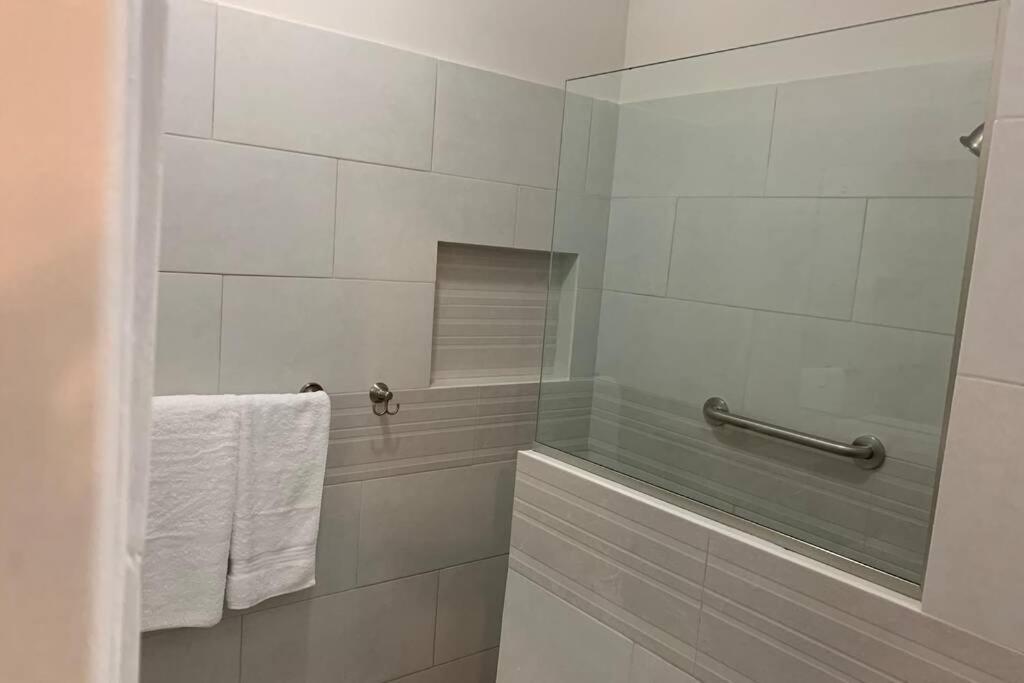 Contemporary Ocean View 2Bed Carib Ocho Rios Condo Exterior foto